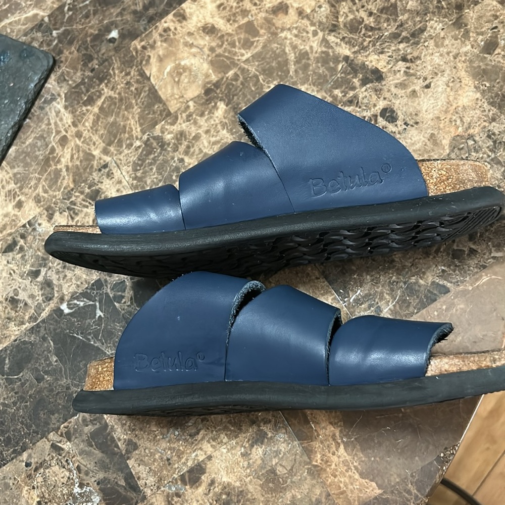 Birkenstock’s Betula Sandals with adjustable Strap and Contoured Footbed - Picture 3 of 8